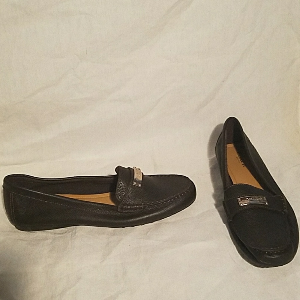 Coach flats
